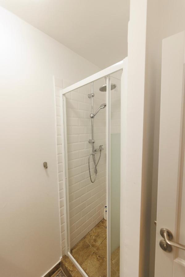 טימישוארה Spacious Flat In Old Town Wi-Fi מראה חיצוני תמונה